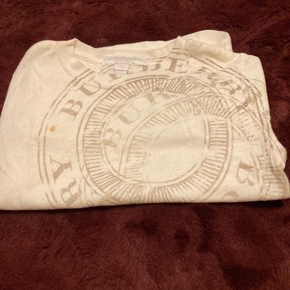 Burberry authentic toddler boys beige t-shirt Size 4Y